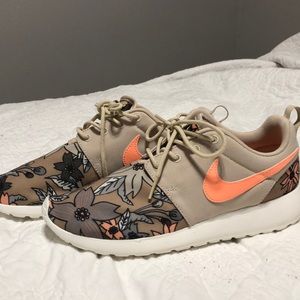 Nike Women’s Roshe Run